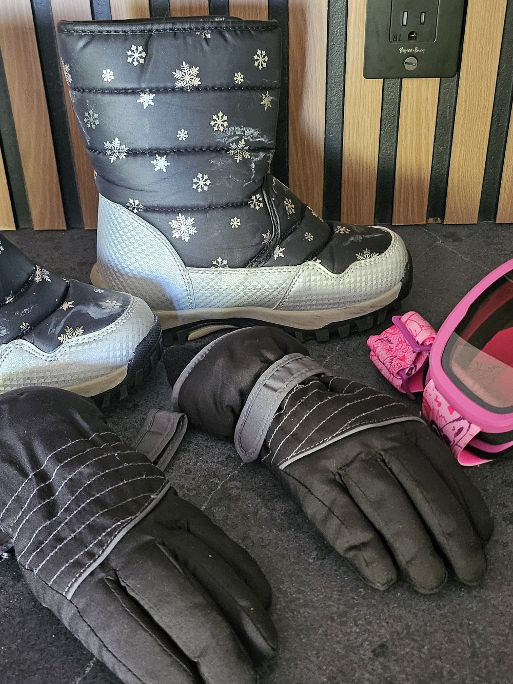 Kids Black Snow Boots, Gloves And Ski Glasses - Cozy Winter